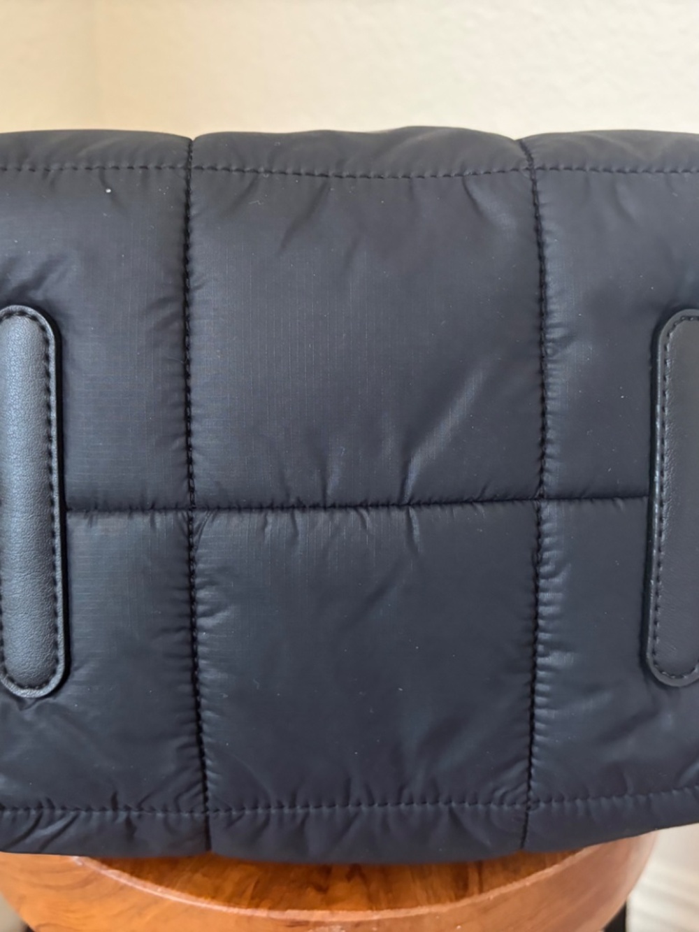Lululemon Quilted Grid Tote Bag Mini 5L *Black* - Picture 8 of 10
